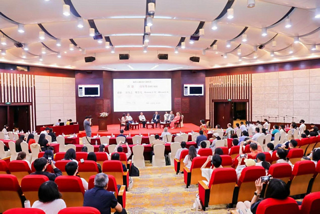 “大师对话”——“民族灵魂的伟大烛照者：鲁迅与高尔基跨时空对话”活动顺利举行