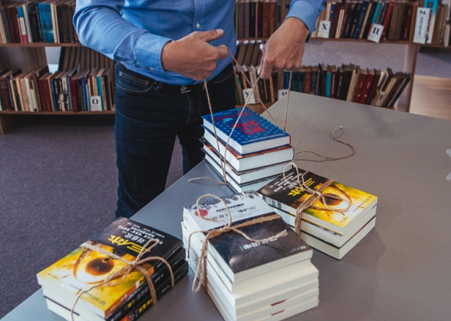 “太平洋俄罗斯文学节“上的中国作品已转交给俄远东联邦大学科学图书馆